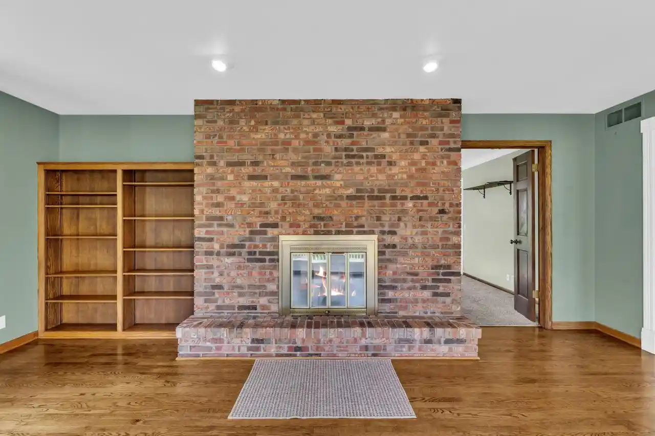 Homes for sale in Wind Point, WI | 7 Sprucewood Court Court, Wind Point, WI 53402 | MLS# 1960027