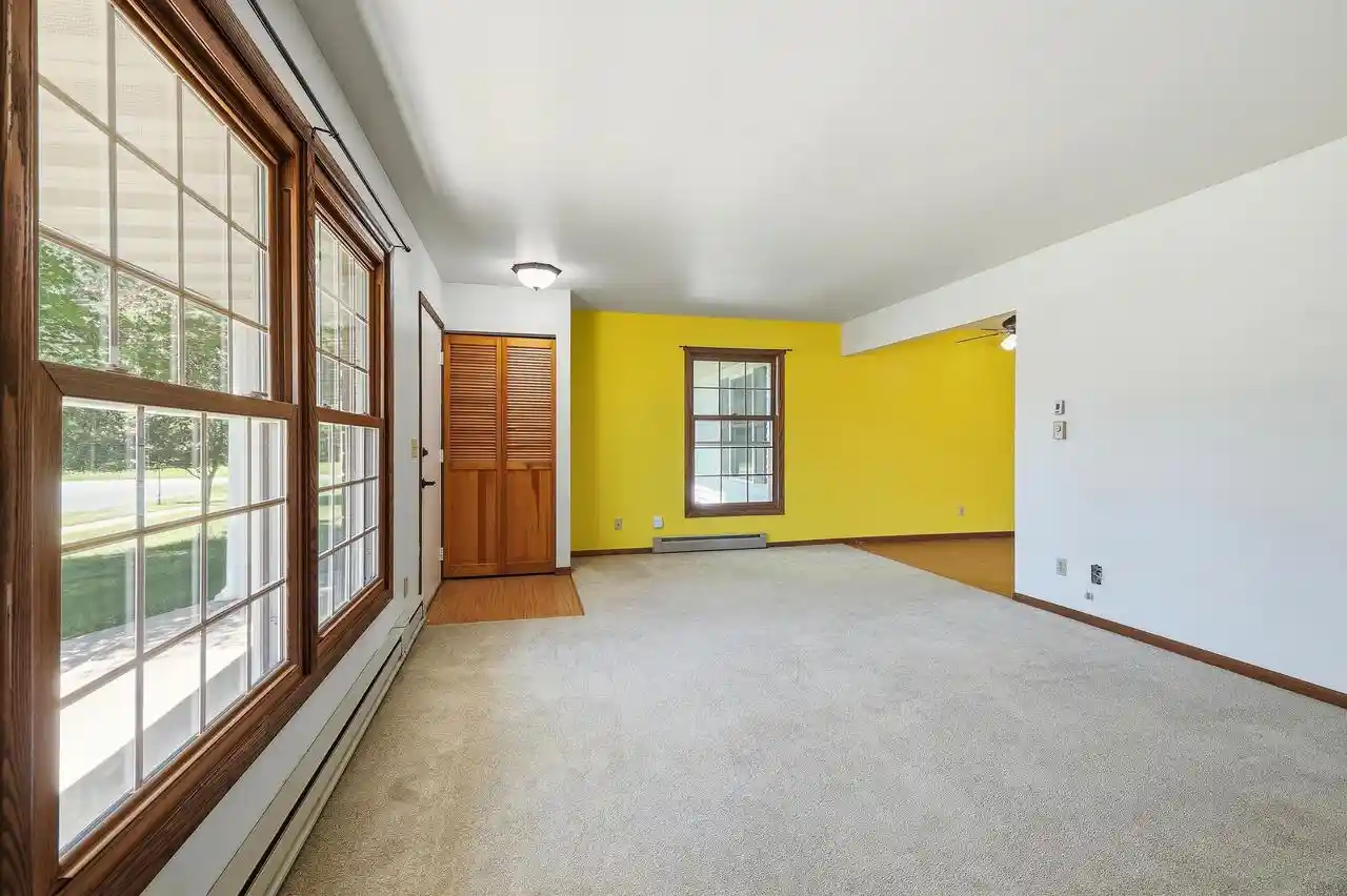 2nd image of 502b Johns Dr Dr #Unit B, Stevens Point, WI 54481 | MLS# 22601734