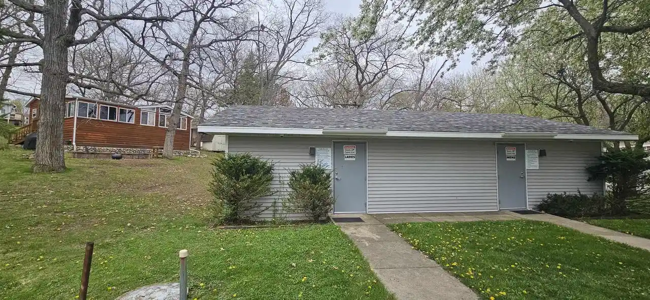 2nd image of W5229 Surfwood Dr Dr, Elkhorn, WI 53121