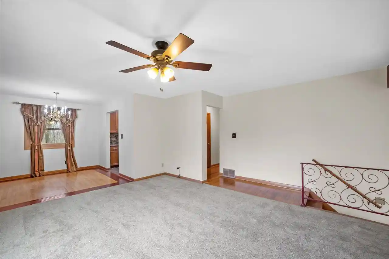 Homes for sale in Franklin, WI | 10456 S 92nd Street Street, Franklin, WI 53132 | MLS# 1960096
