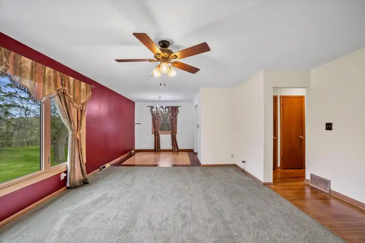 Homes for sale in Franklin, WI | 10456 S 92nd Street Street, Franklin, WI 53132 | MLS# 1960096
