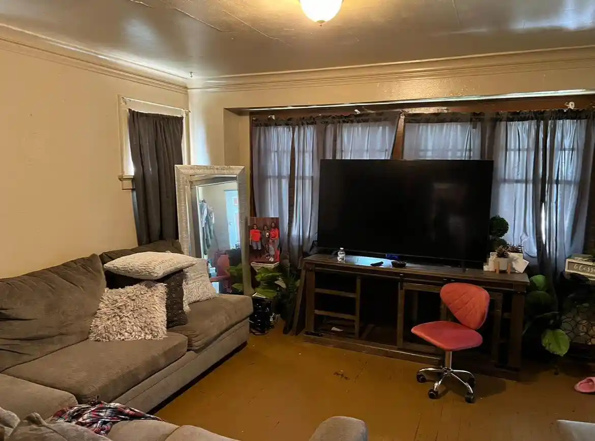 2nd image of 4566 N 28th Street Street, Milwaukee, WI 53209 | MLS# 1960140