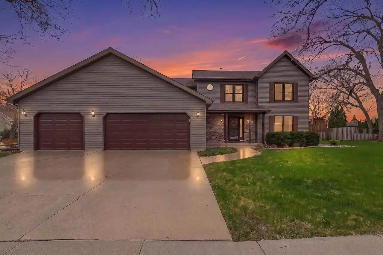 Homes for sale in Oshkosh, WI | 1630 Maricopa Dr Dr, Oshkosh, WI 54904 | MLS# 50324555