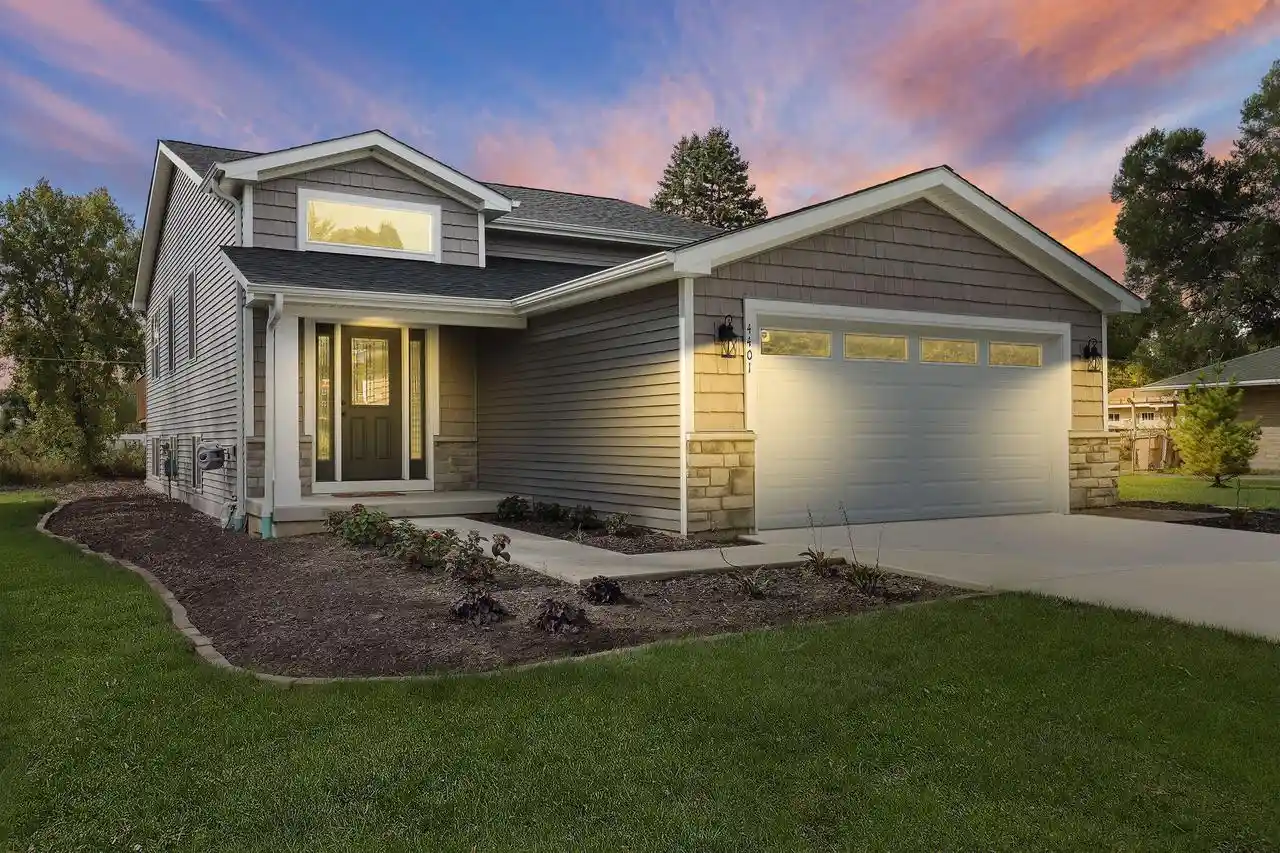 Homes for sale in Pleasant Prairie, WI | 4401 122nd Street Street, Pleasant Prairie, WI 53158 | MLS# 1960189