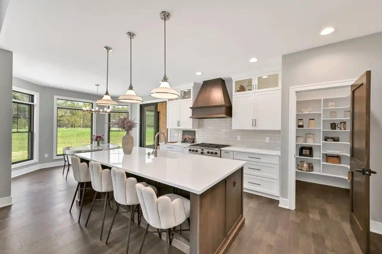 4th image of 254 River Oaks Circle Circle, Delafield, WI 53018 | MLS# 1960193
