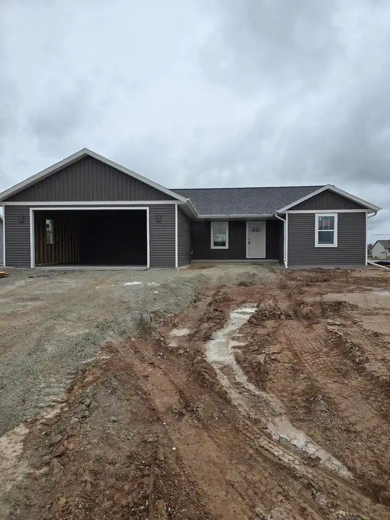Homes for sale in Kaukauna, WI | N3908 Deere Dr Dr, Kaukauna, WI 54130 | MLS# 50324572