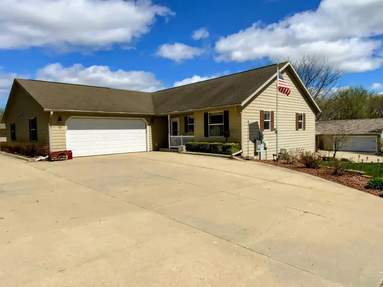 Homes for sale in Milton, WI | 380 W Sunset Dr Dr, Milton, WI 53563 | MLS# 2022032