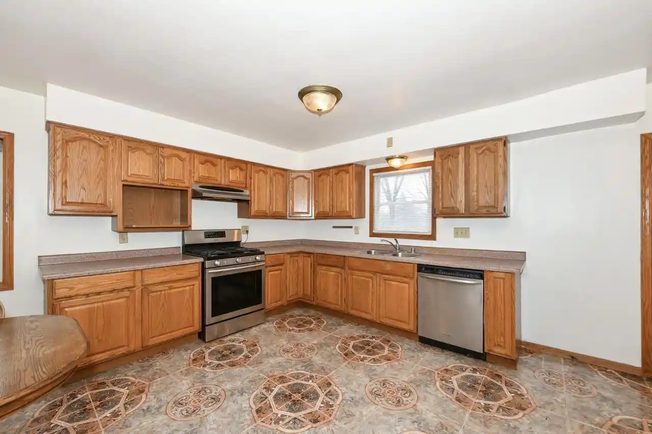 Homes for sale in Milwaukee, WI | 9335 W County Line Road Road #9325, Milwaukee, WI 53224 | MLS# 1960285
