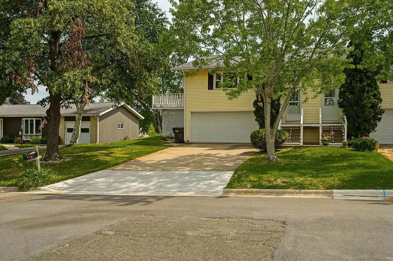 Homes for sale in Mount Horeb, WI | 101 Orchard Lane Lane, Mount Horeb, WI 53572 | MLS# 2022058