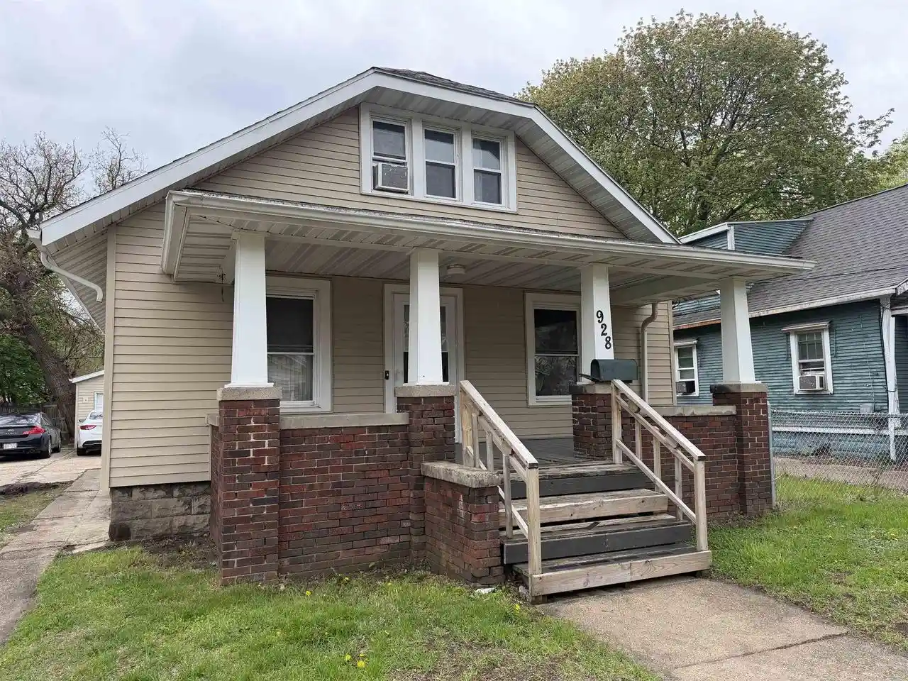 Homes for sale in Beloit, WI | 928 Gerald Avenue Avenue, Beloit, WI 53511 | MLS# 2022074