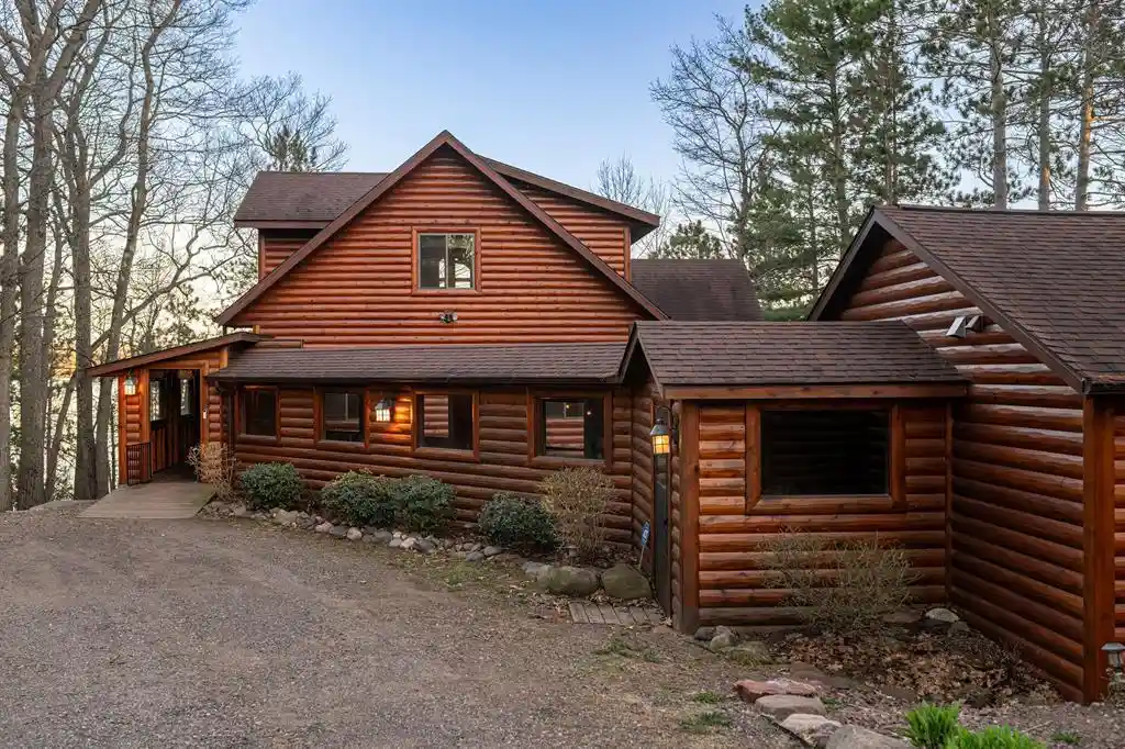 4th image of 14323 W Court Oreilles Lake Dr Dr, Hayward, WI 54843 | MLS# 1600617