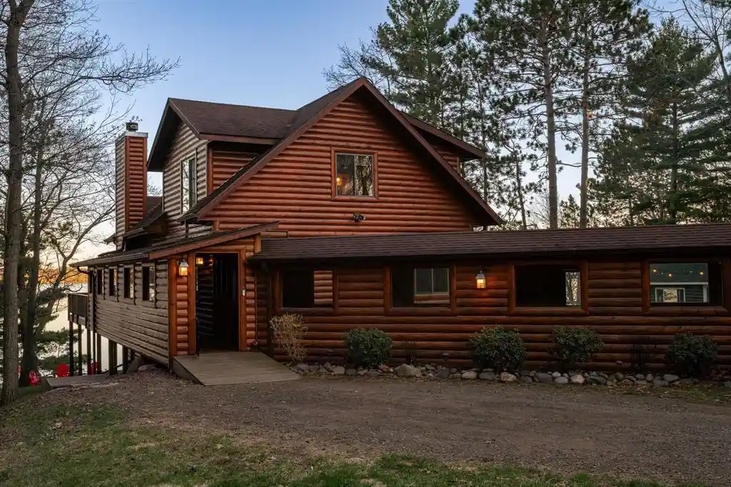 5th image of 14323 W Court Oreilles Lake Dr Dr, Hayward, WI 54843 | MLS# 1600617