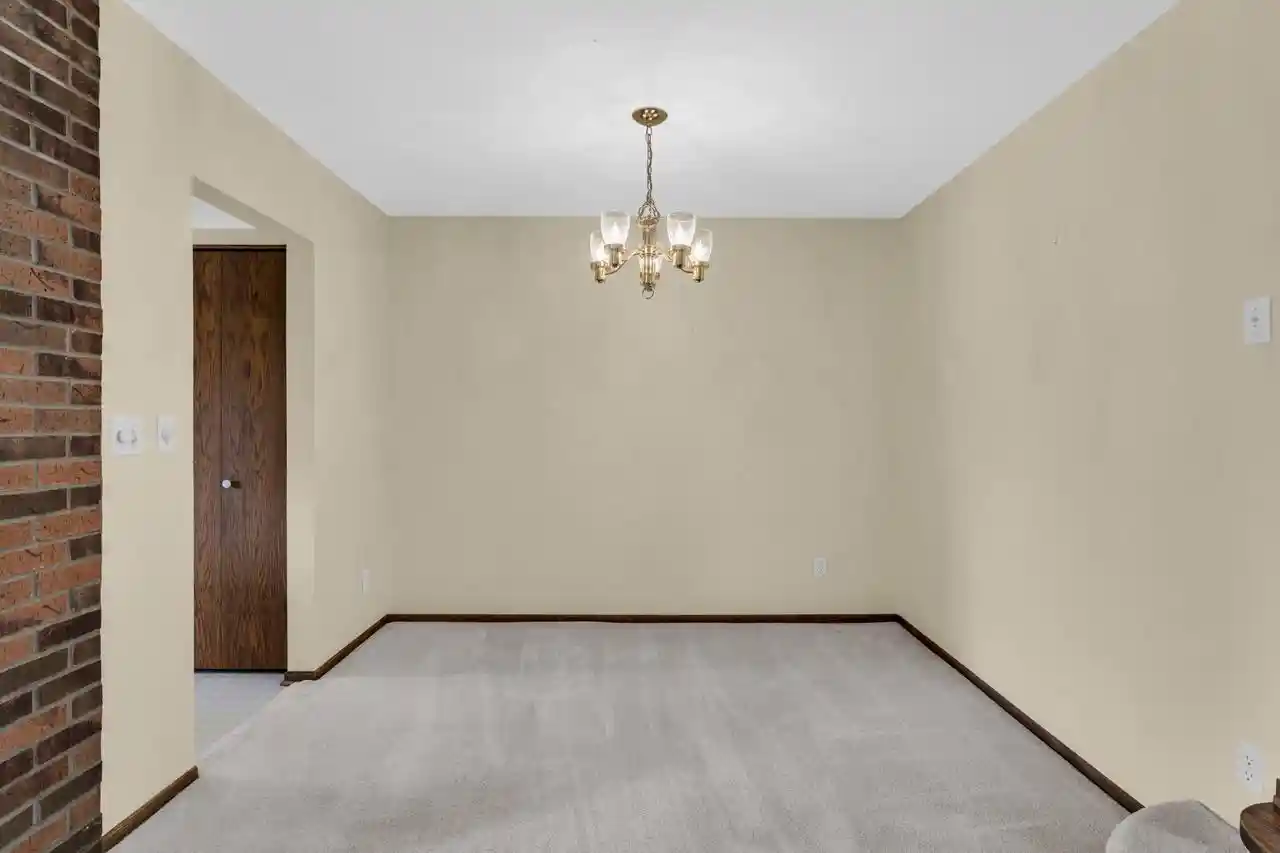 Homes for sale in Lake Geneva, WI | 709 S Lake Shore Dr Dr #4H, Lake Geneva, WI 53147 | MLS# 1960416