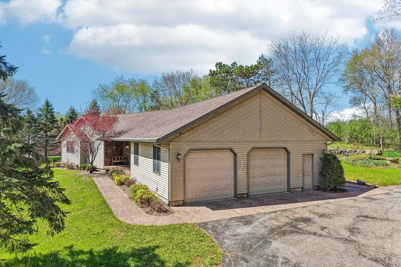 Homes for sale in Reedsburg, WI | 402 Derby Row Row, Reedsburg, WI 53959 | MLS# 2022101