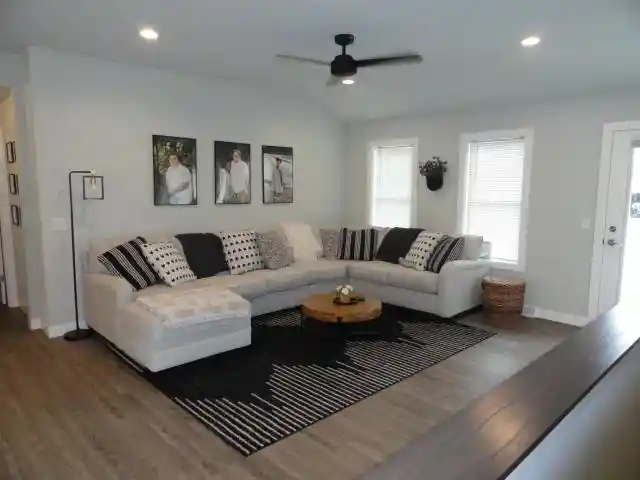 Photo 3 of Single family home for sale at 525 Eagle Ridge Ln, Portage, WI 53901 | MLS# 2022109 | Listing updated on 2026-09-14