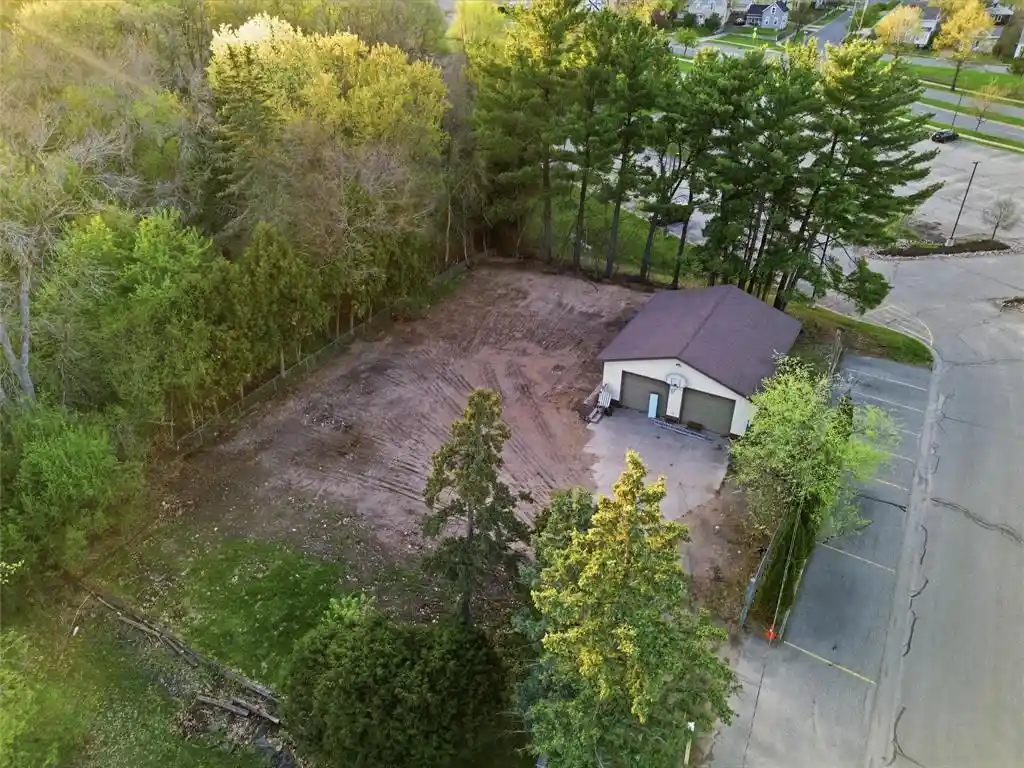 2nd image of 610 Randall Street Street, Eau Claire, WI 54703 | MLS# 1600655