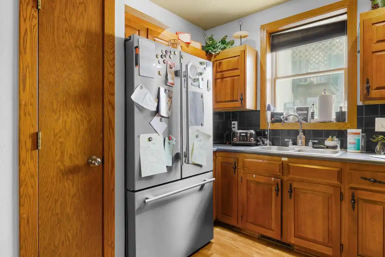 image of 933 Rose St St, La Crosse, WI 54603