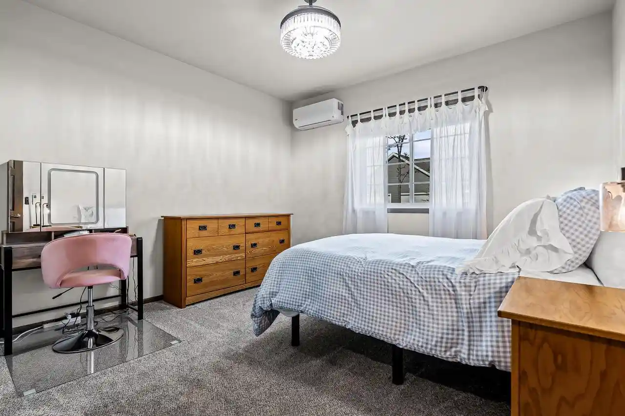 Listing Photo 4 - Condo for sale in building located at 1311 Hagar St St, La Crosse, WI 54603