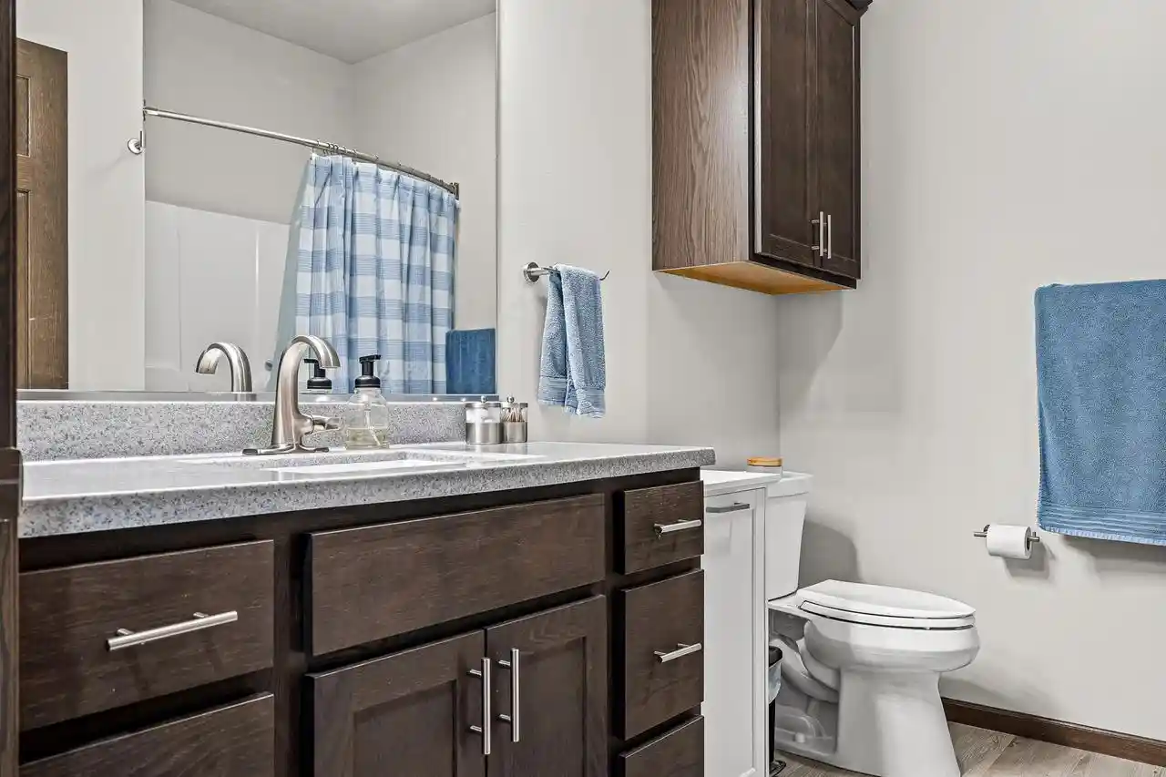 Listing Photo 5 - Condo for sale in building located at 1311 Hagar St St, La Crosse, WI 54603