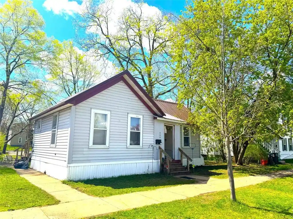 5th image of 809 Niagara Street Street, Eau Claire, WI 54703 | MLS# 1600668