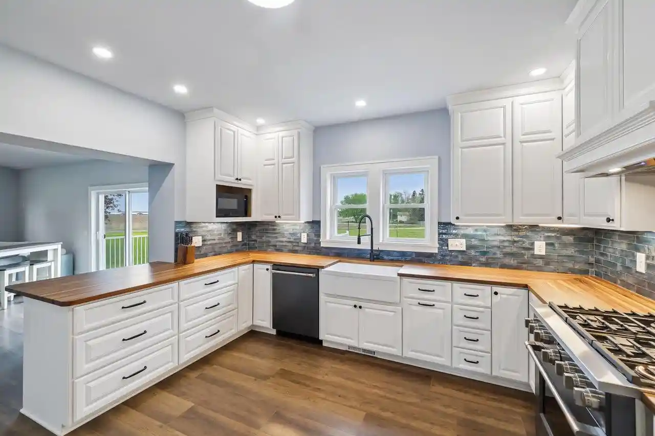 4th image of 5833 Town Hall Dr Dr, Sun Prairie, WI 53590 | MLS# 2022215