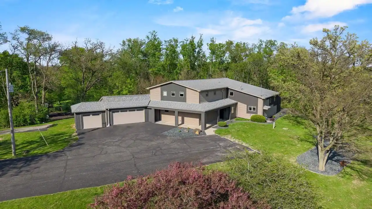 Photo 1 of Single family home for sale at 5416 N County Road H, Janesville, WI 53548 | MLS# 2022219 | Listing updated on 2026-09-24