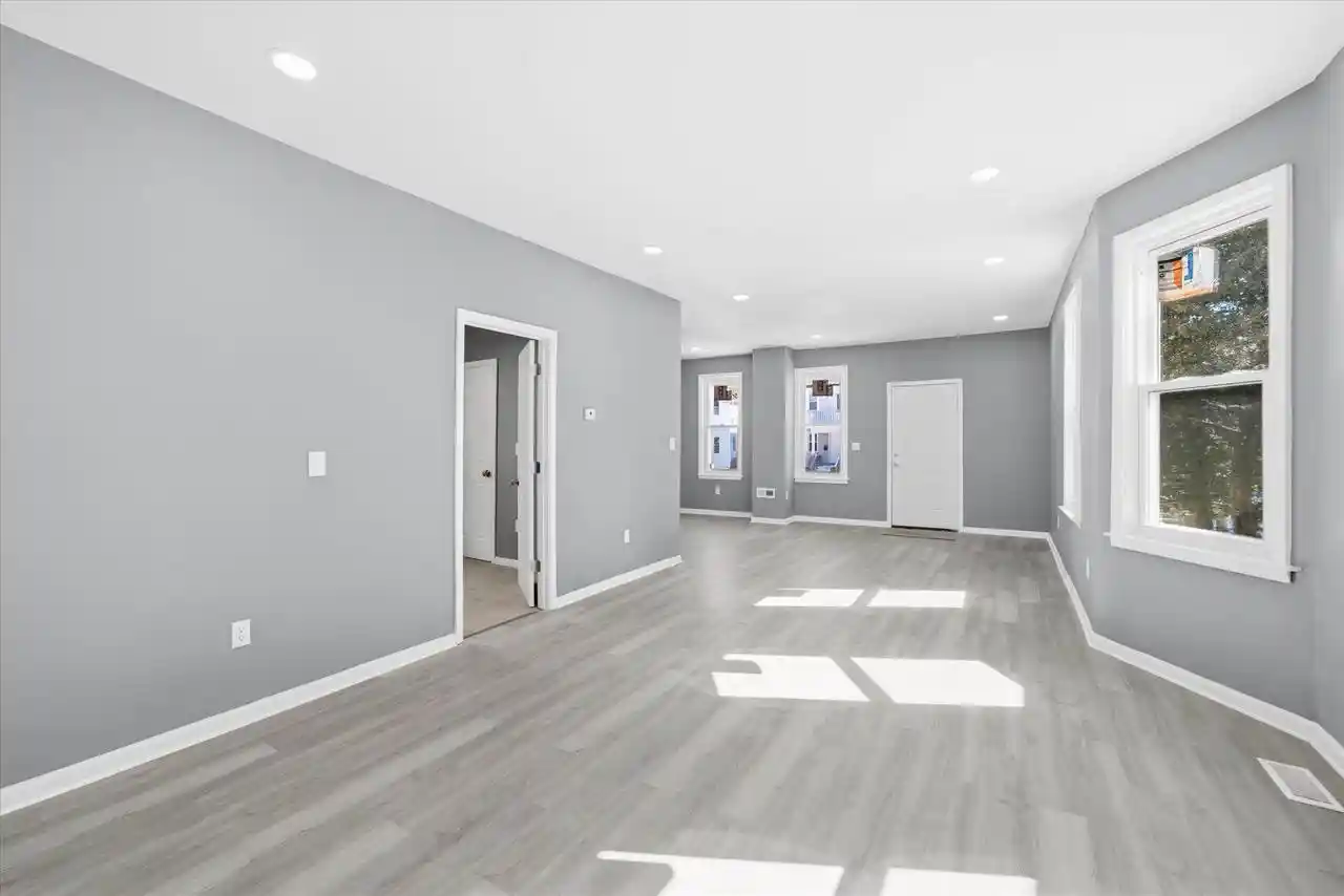 Homes for sale in Milwaukee, WI | 3341 N Richards Street Street, Milwaukee, WI 53212 | MLS# 1960618