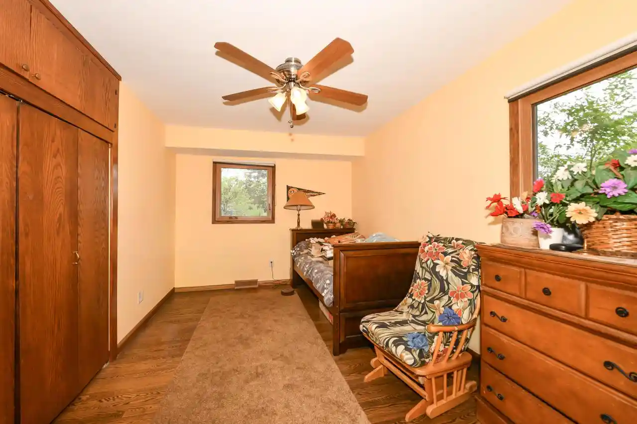 Homes for sale in New Berlin, WI | 4585 S Harland Dr Dr, New Berlin, WI 53151 | MLS# 1960728