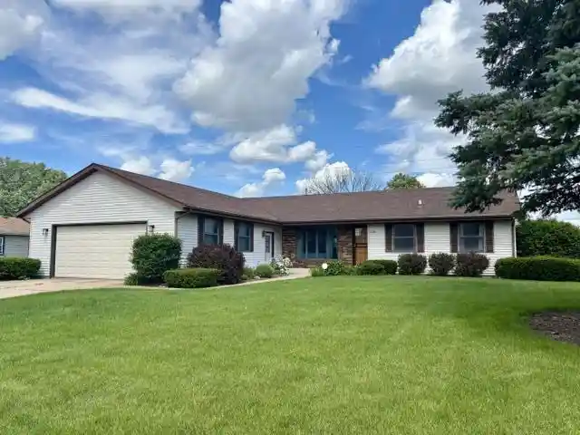 1st image of 226 Beechwood Dr Dr, Janesville, WI 53548 | MLS# 2022343