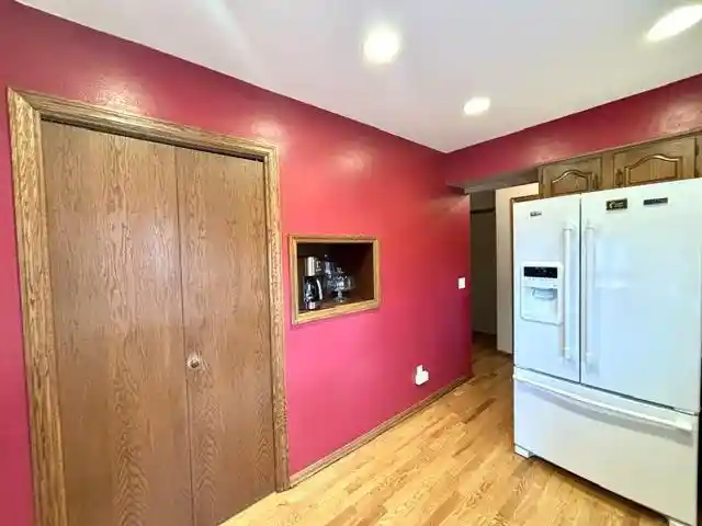 3rd image of 226 Beechwood Dr Dr, Janesville, WI 53548 | MLS# 2022343