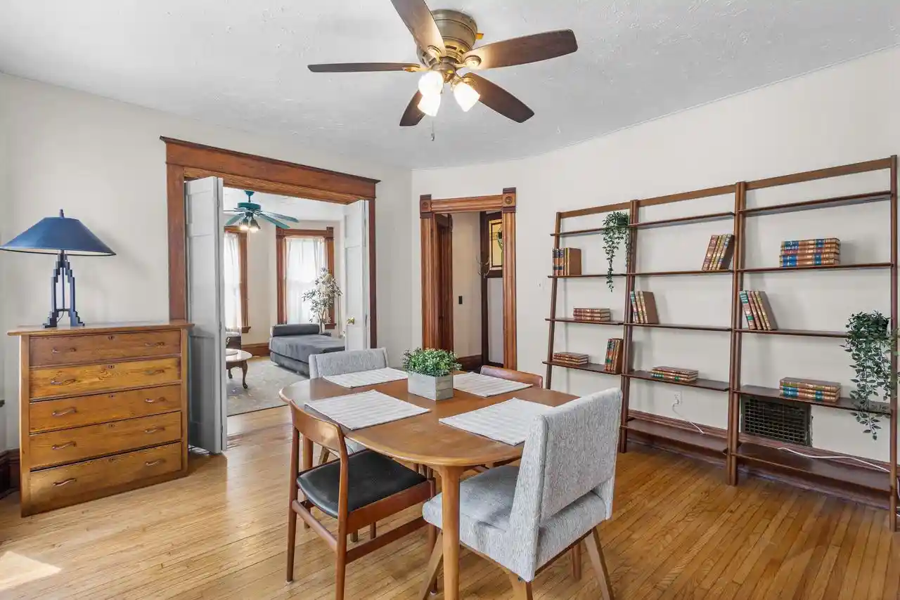 2nd image of 1010 E Gorham Street Street, Madison, WI 53703 | MLS# 2022385