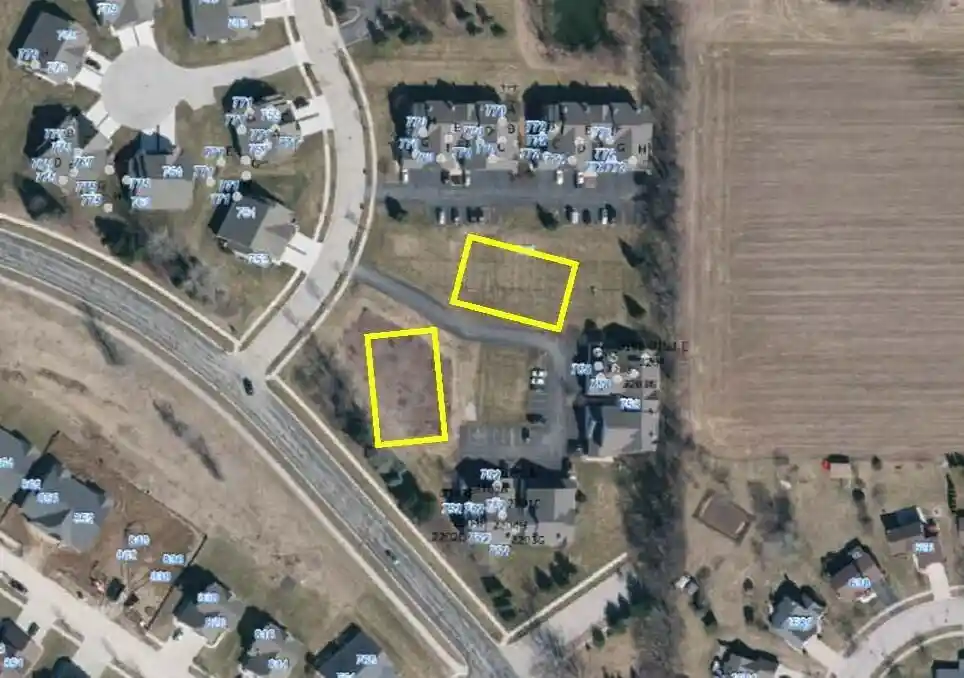 Homes for sale in Hartford, WI | 754 Bridlewood Dr Dr #766, Hartford, WI 53027 | MLS# 1960916