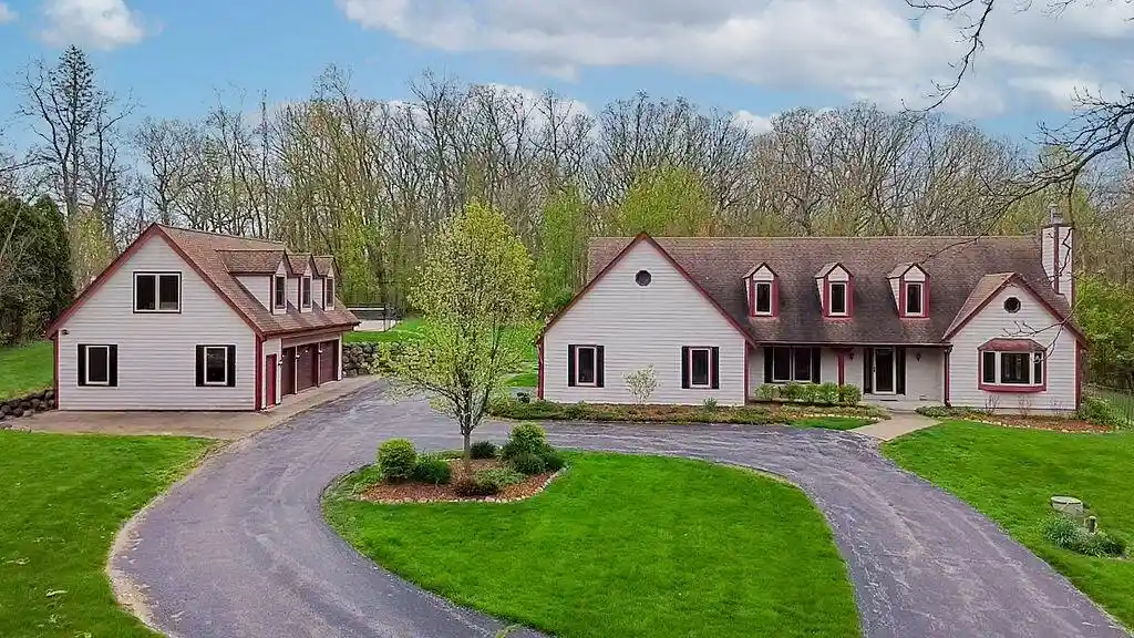 Homes for sale in New Berlin, WI | 16995 W Small Road Road, New Berlin, WI 53151 | MLS# 1960923