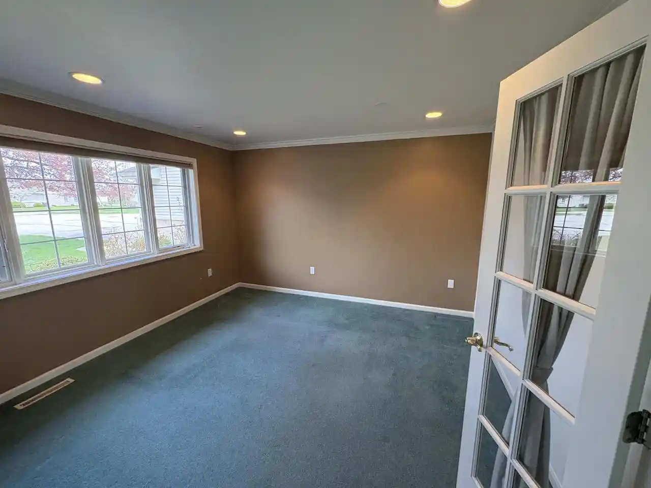 3rd image of 1534 River Pines Dr Dr, Green Bay, WI 54311 | MLS# 1961071