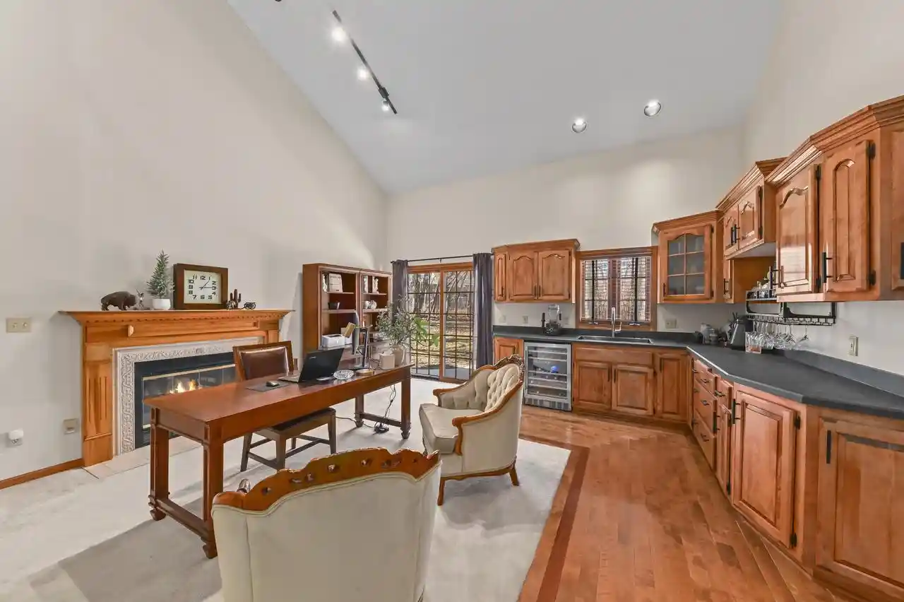 Homes for sale in New Berlin, WI | 14220 W North Oak Boulevard Boulevard, New Berlin, WI 53151 | MLS# 1961095
