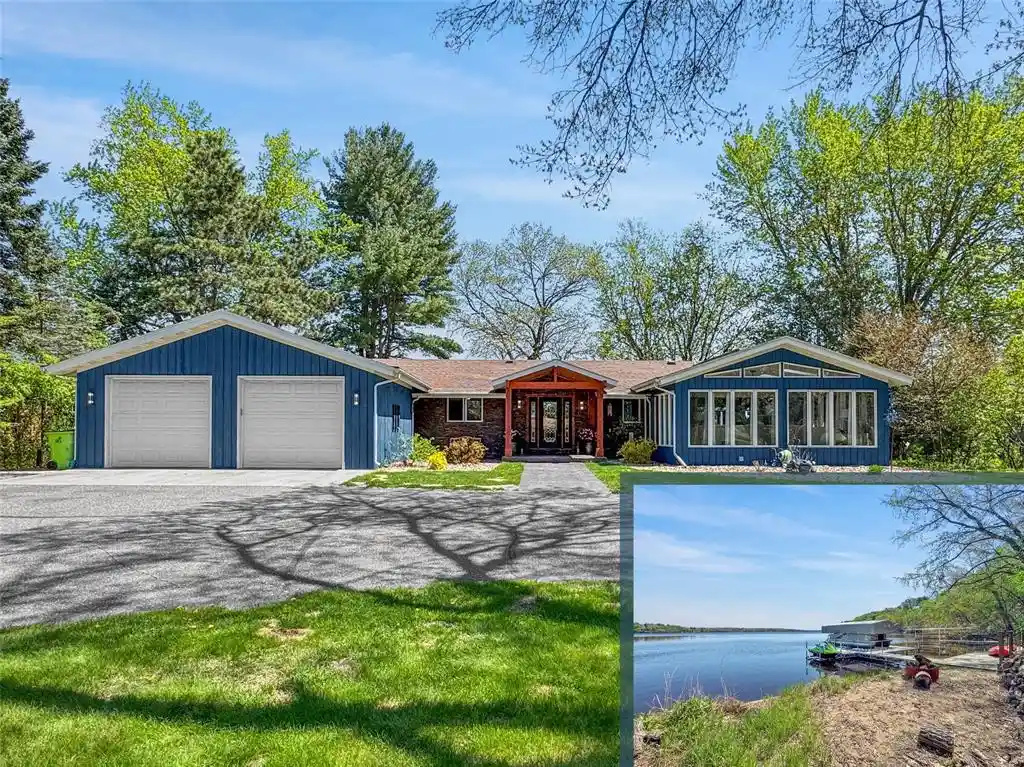 Homes for sale in Altoona, WI | 611 Moonlight Dr Dr, Altoona, WI 54720 | MLS# 1600708