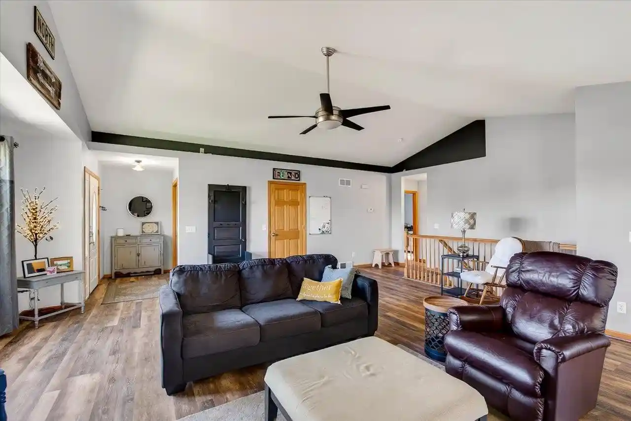 35th image of 806 Longwood Dr Dr, Oregon, WI 53575 | MLS# 2022548