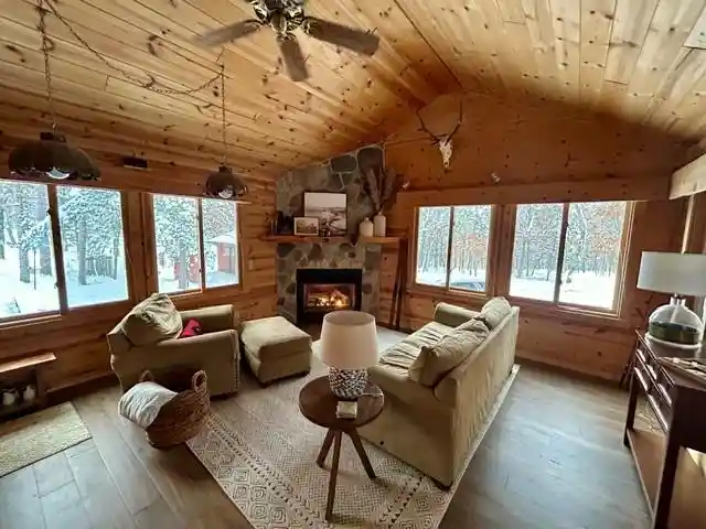 Homes for sale in Minong, WI | 13721 Gilmore Dr, Minong, WI 54859 | MLS# 1600837