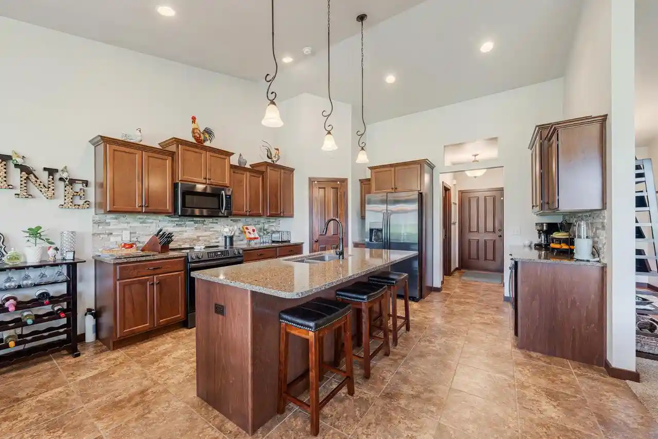 Homes for sale in Appleton, WI | 889 W Hubble Lane Lane, Appleton, WI 54913 | MLS# 50324910