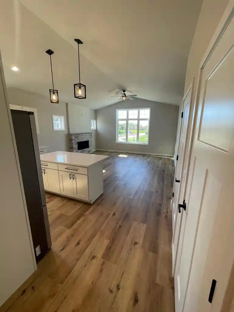 33rd image of 827 Vineyard Dr Dr, Cambridge, WI 53523 | MLS# 2022580