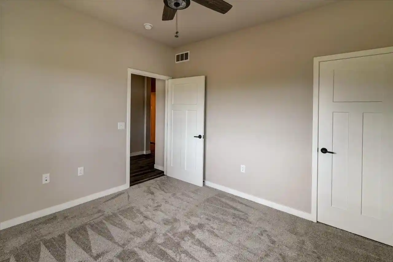 36th image of 825 Vineyard Dr Dr, Cambridge, WI 53523 | MLS# 2022581