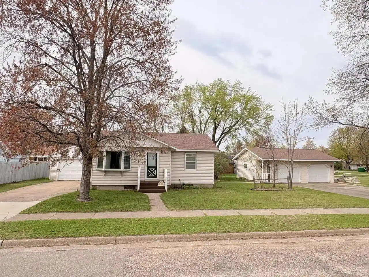 Homes for sale in Wisconsin Rapids, WI | 1521 Monroe Street Street, Wisconsin Rapids, WI 54494 | MLS# 22601883