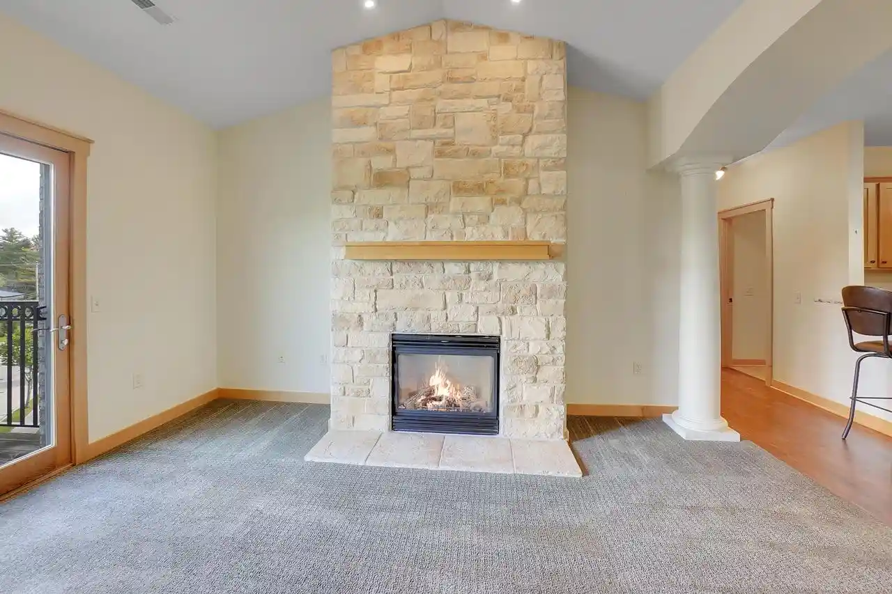 Homes for sale in Okauchee, WI | N51w34861 Wisconsin Avenue Avenue #3113, Okauchee, WI 53069 | MLS# 1961270