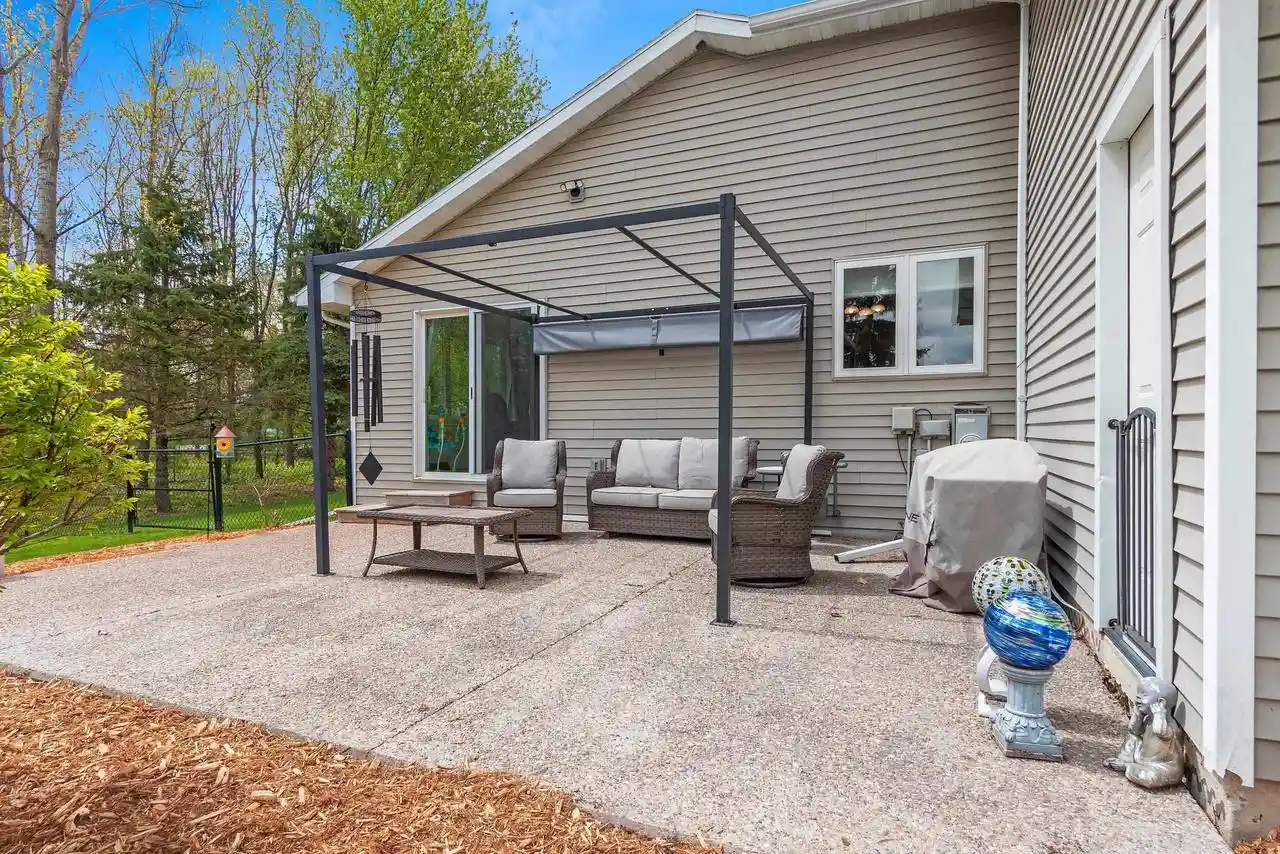 Homes for sale in Larsen, WI | 5023 Country Breeze Lane Lane, Larsen, WI 54947 | MLS# 50325013