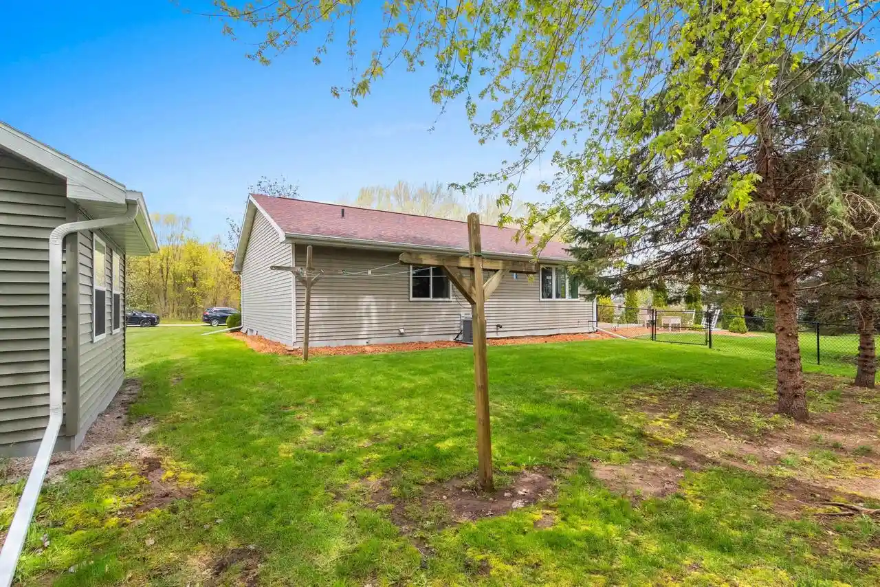 Homes for sale in Larsen, WI | 5023 Country Breeze Lane Lane, Larsen, WI 54947 | MLS# 50325013
