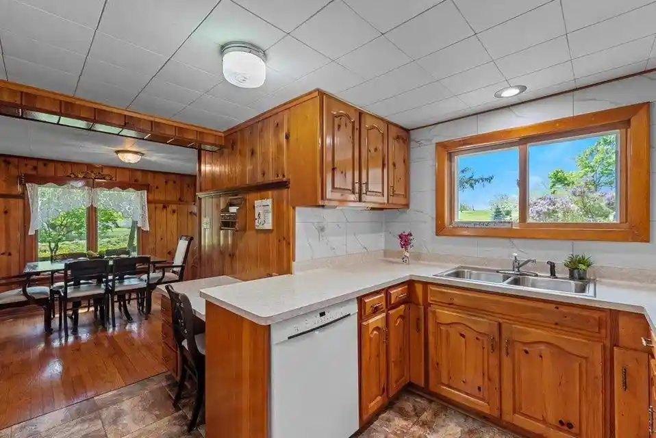 image of 2901 W Forest Avenue Avenue, Franklin, WI 53132 | MLS# 2022684