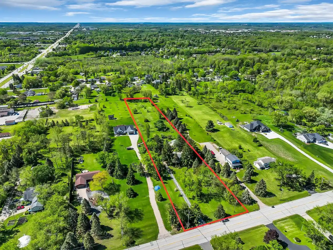 Homes for sale in Franklin, WI | 2901 W Forest Hill Avenue Avenue, Franklin, WI 53132 | MLS# 1961421