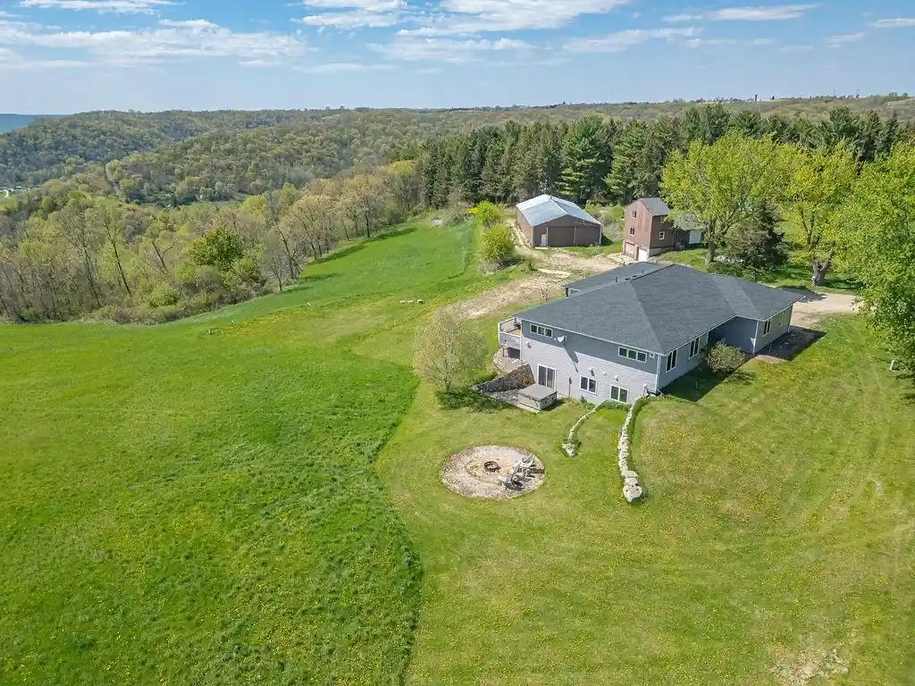 1st image of S3565 Rooster Ridge Lane Lane, Fountain City, WI 54629 | MLS# 1600918