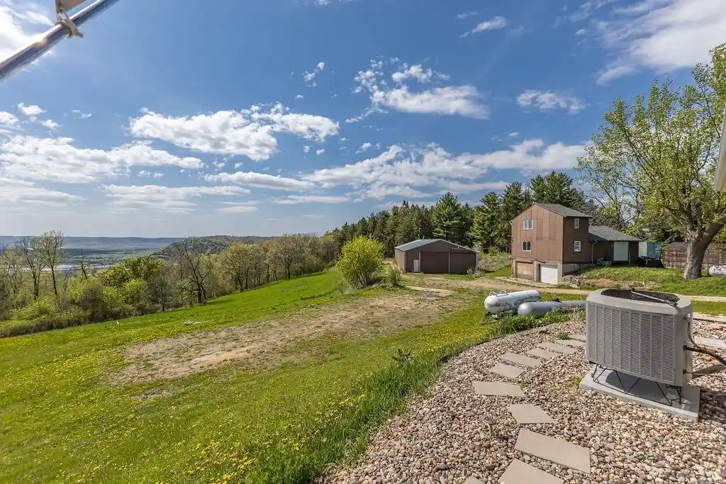 2nd image of S3565 Rooster Ridge Lane Lane, Fountain City, WI 54629 | MLS# 1600918