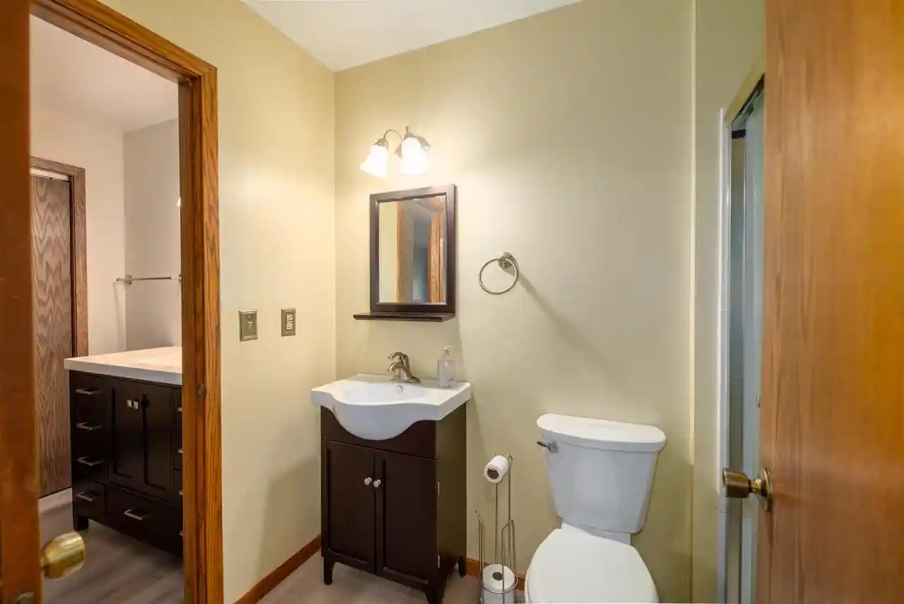 Homes for sale in Oshkosh, WI | 2240 Meadowbrook Court Court #D, Oshkosh, WI 54904 | MLS# 50325051
